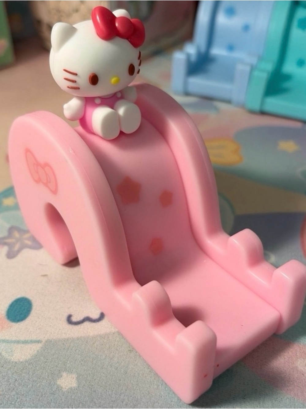 Hello Kitty Pink Slide Phone Stand